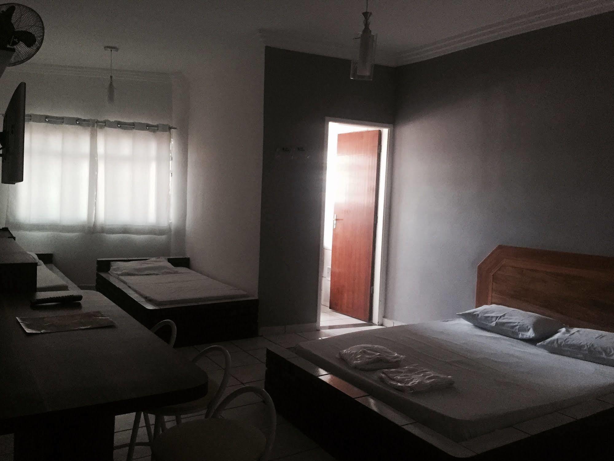 גווארולוס Hotel Tupinamba מראה חיצוני תמונה